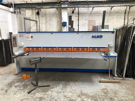 lvd sheet metal shear machine